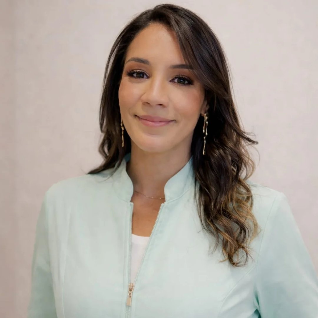 Dra. Izabel Oliveira — Cirurgiã-Dentista no Gama-DF